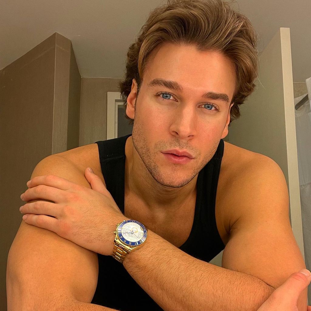 Matthew Rondeau, Model