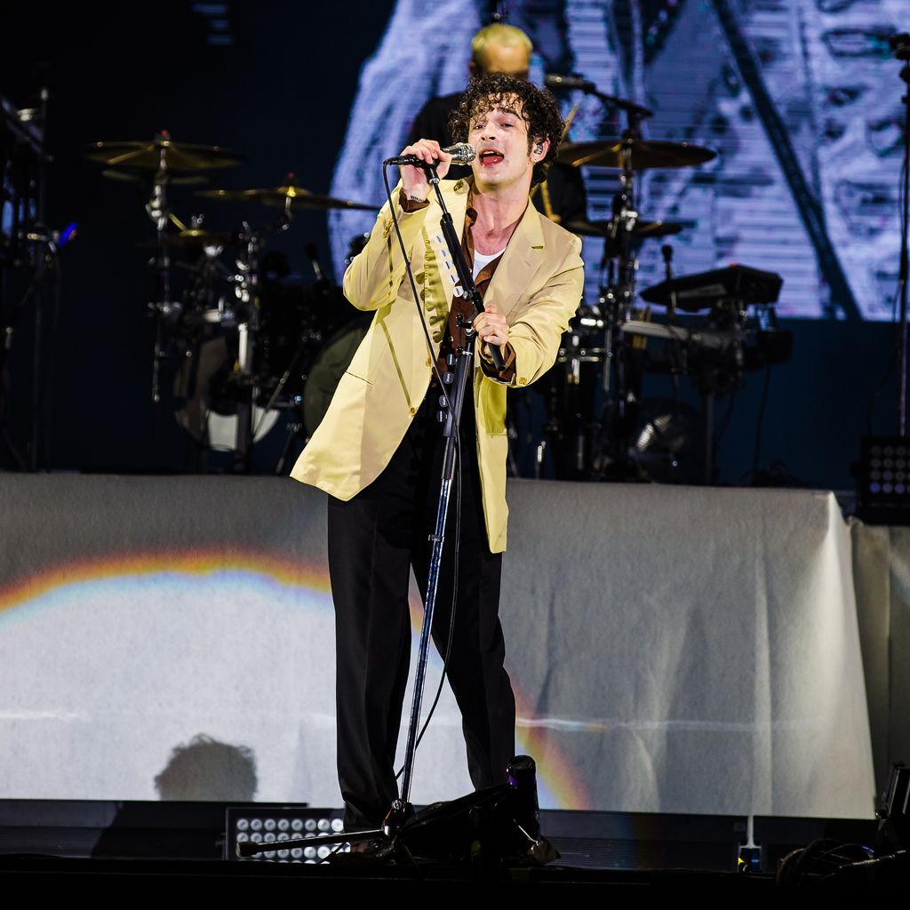 Matty Healy, Sänger