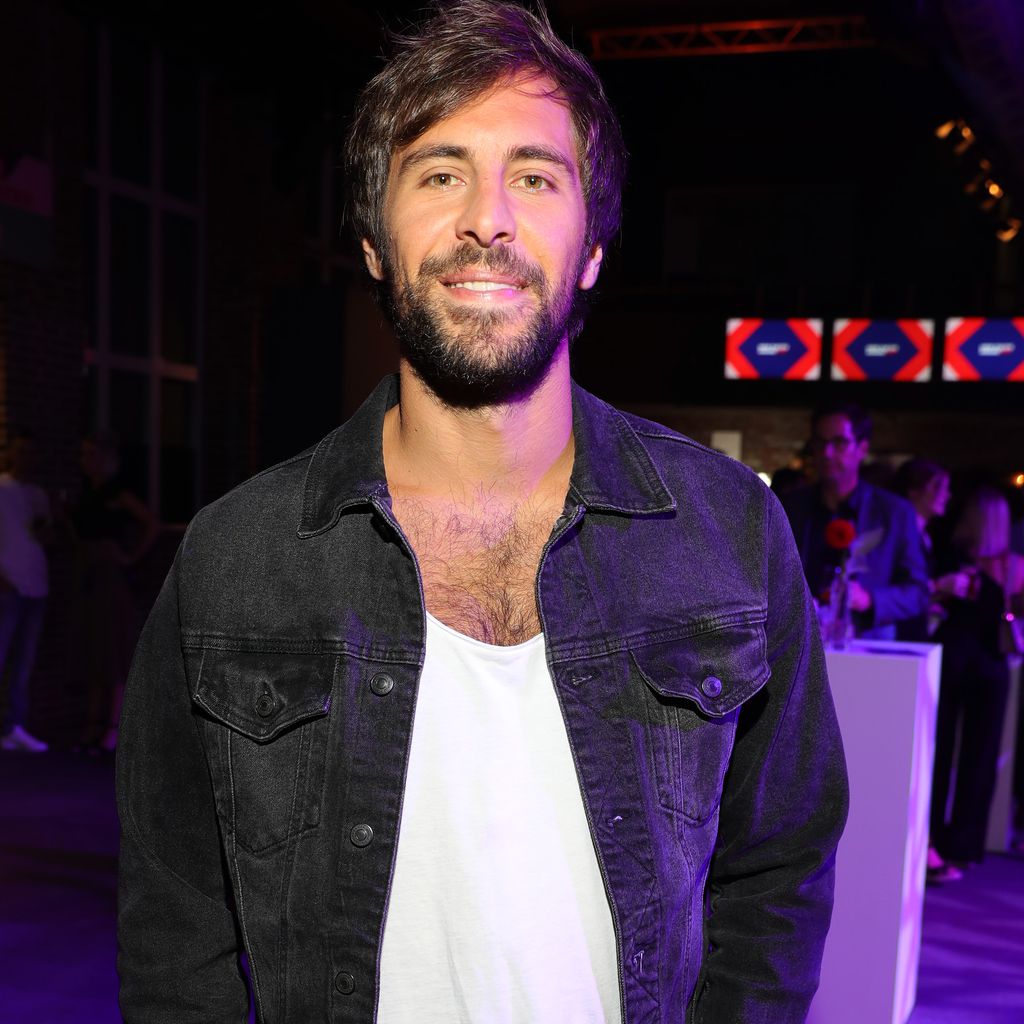 Max Giesinger, Sänger