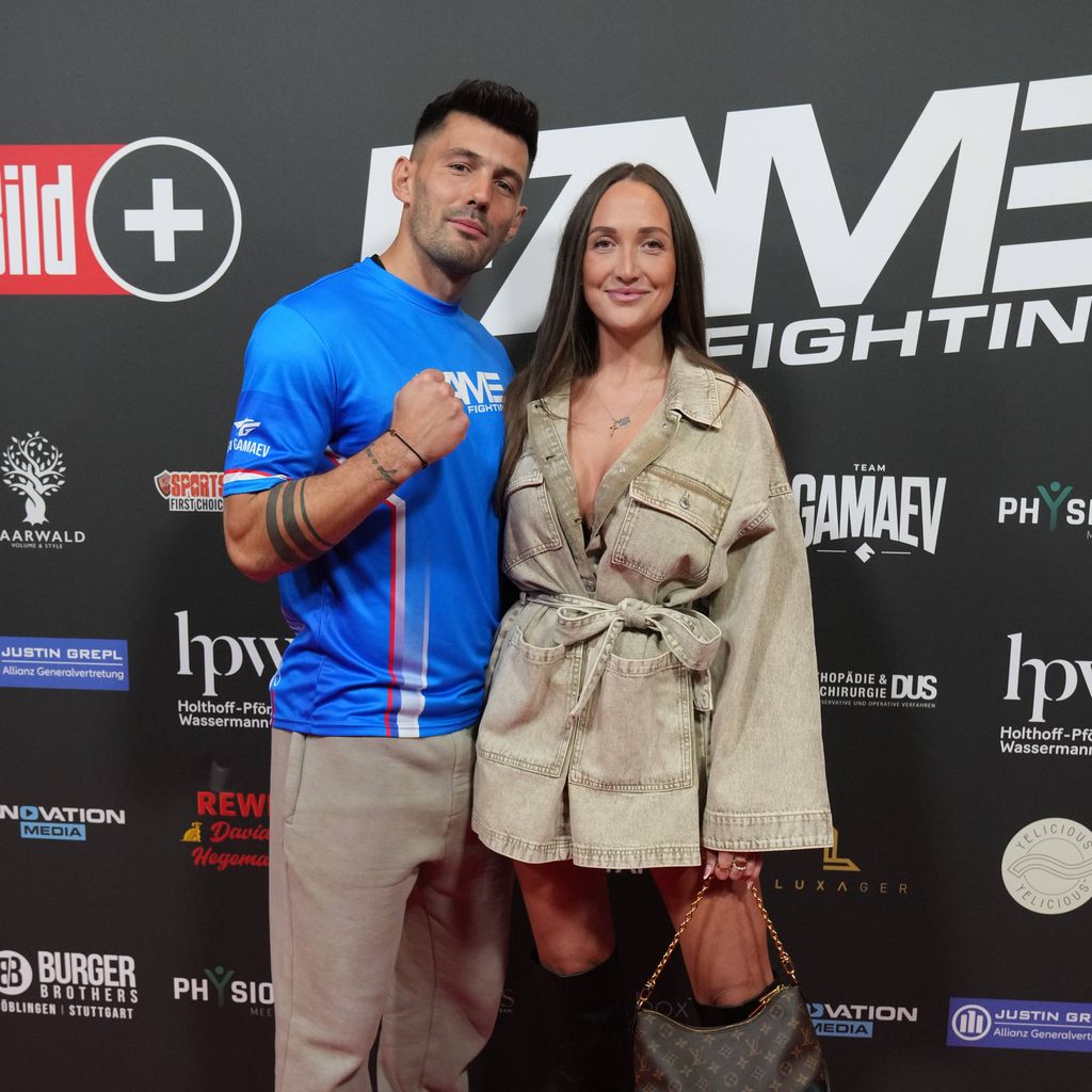 Max Wilschrey und Freundin Laura beim Fame Fighting 2 im Maritim Hotel Bonn