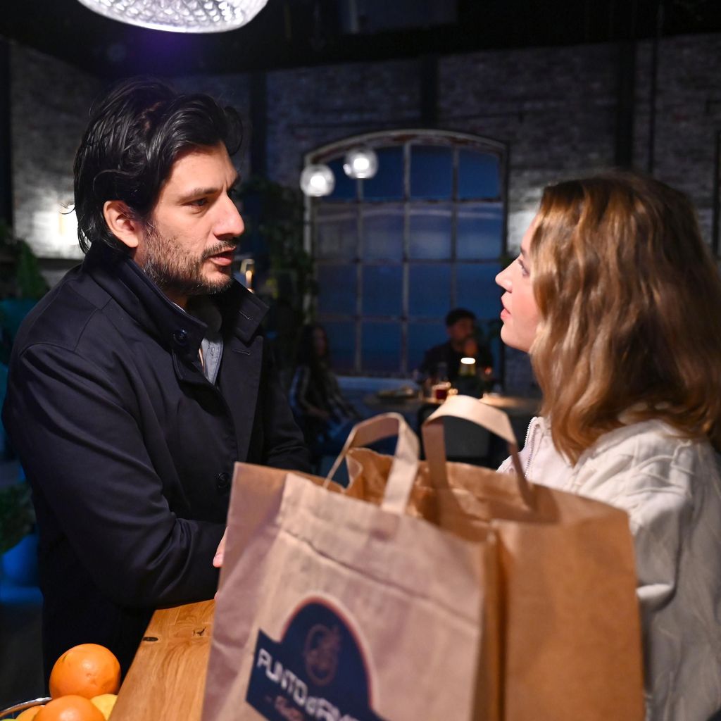 Maximilian (Francisco Medina) und Nathalie (Amrei Haardt) bei "Alles was zählt"