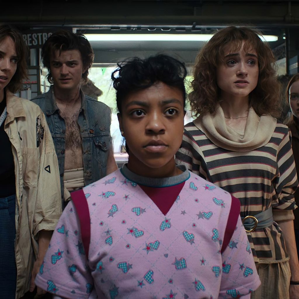 Maya Hawke, Joe Keery, Priah Ferguson, Natalia Dyer und Sadie Sink in "STRANGER THINGS"