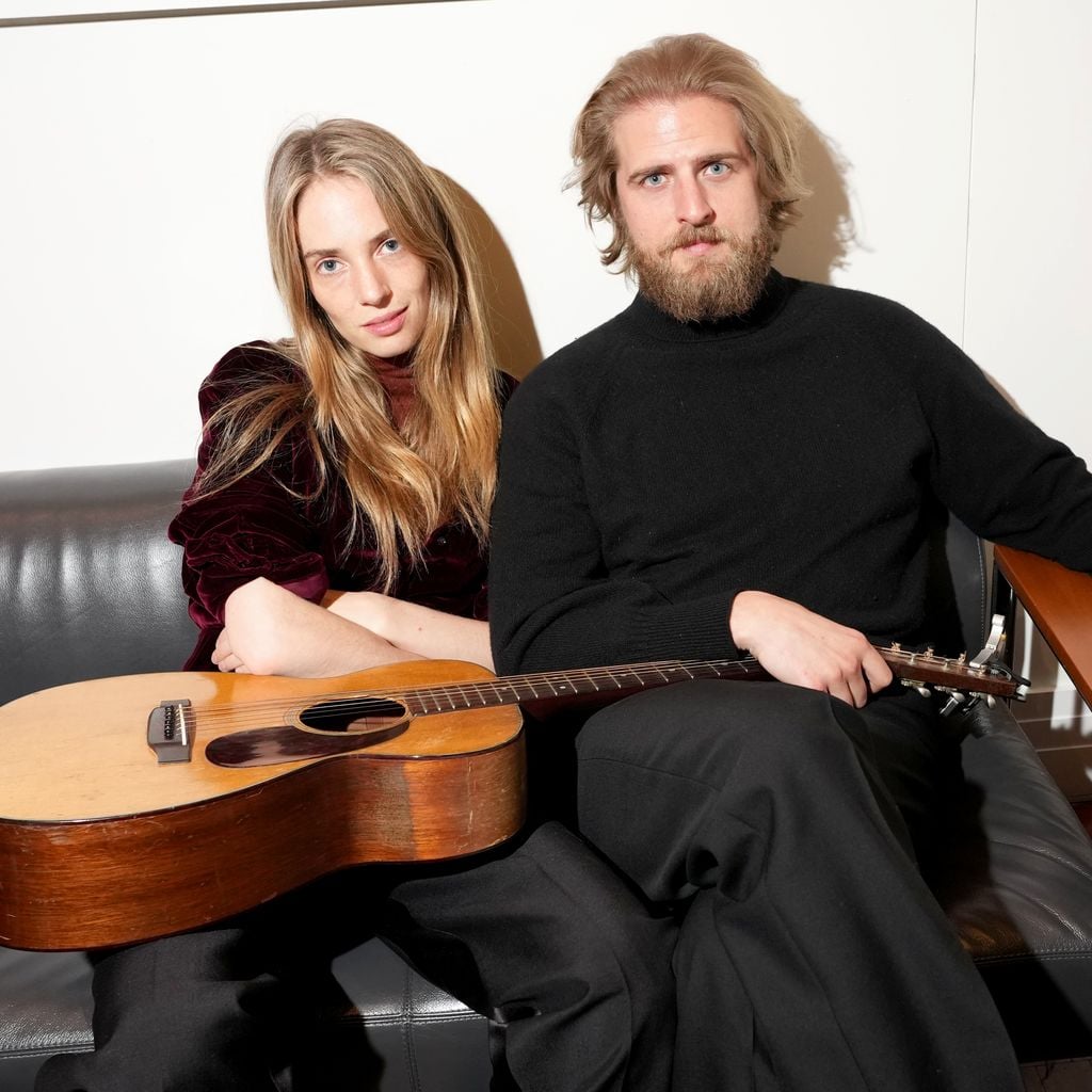 Maya Hawke und Christian Lee Hutson beim Tibet House US Benefit Concert in der Carnegie Hall, New York, am 3. März 2026