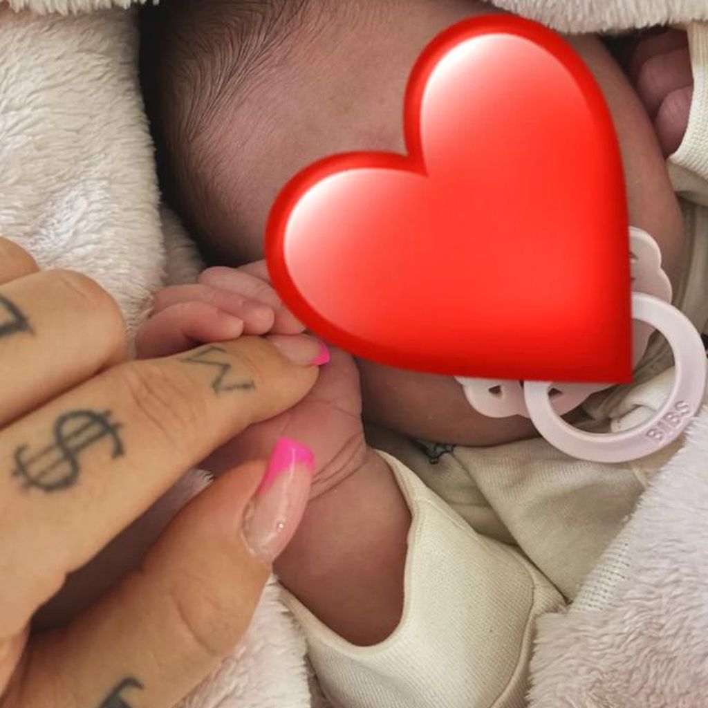 Maya Silva mit ihrer Tochter Amalia Adriana