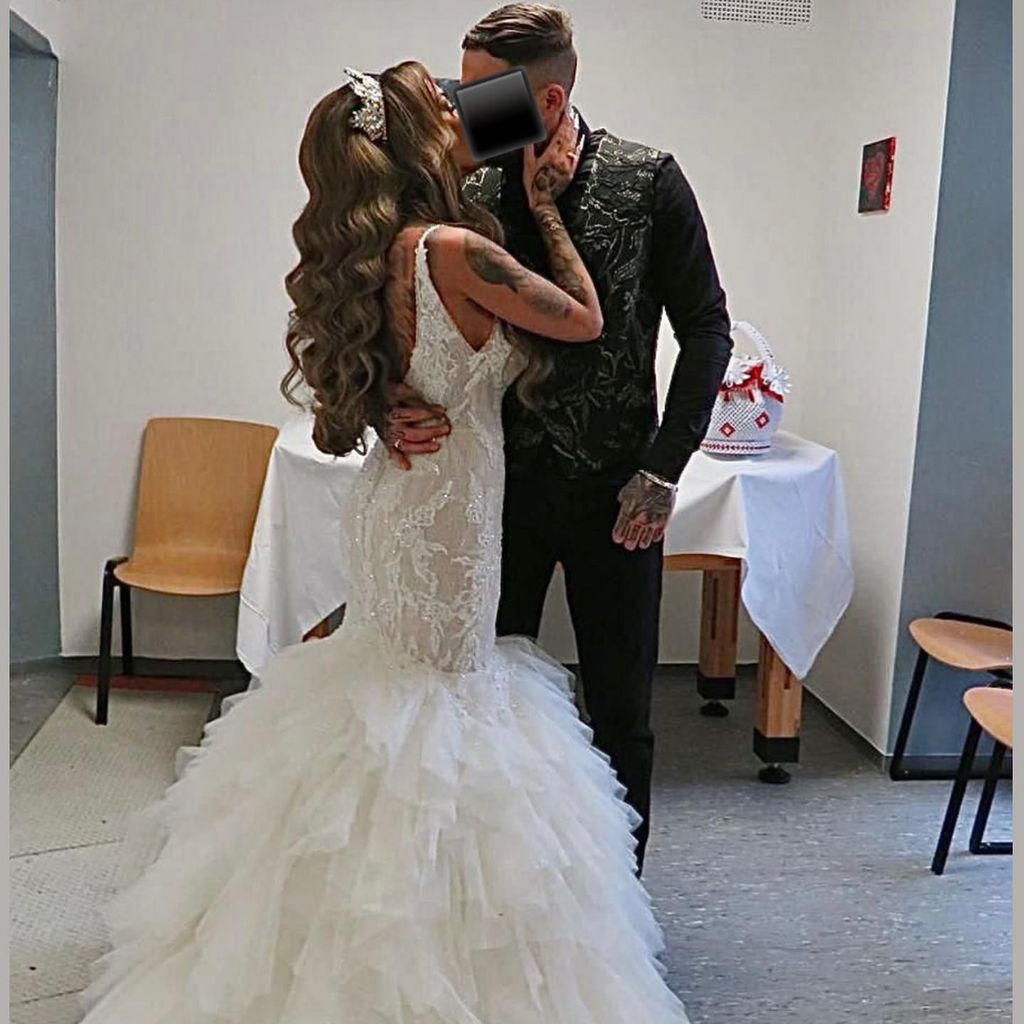 Maya und 18 Karat bei ihrer Hochzeit im März 2023