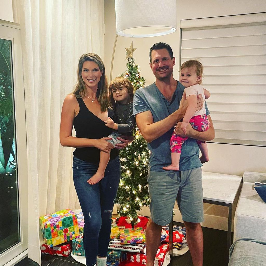 Maya Vander mit ihrem Mann David Miller und ihren Kindern Aiden und Elle