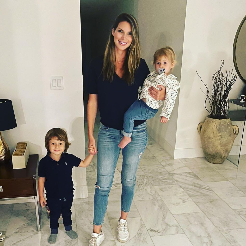 Maya Vander und ihre beiden Kinder im März 2022 in Miami