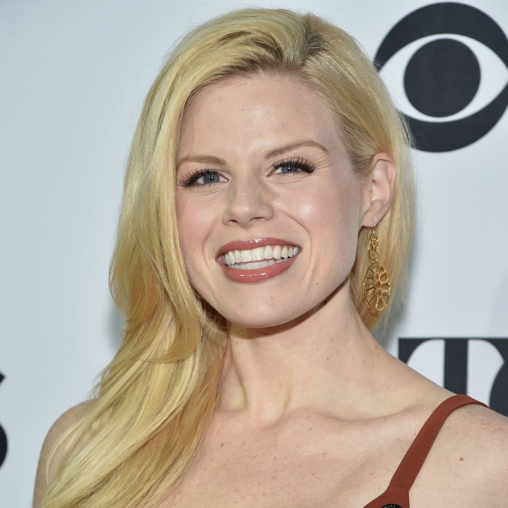 Megan Hilty, Sängerin