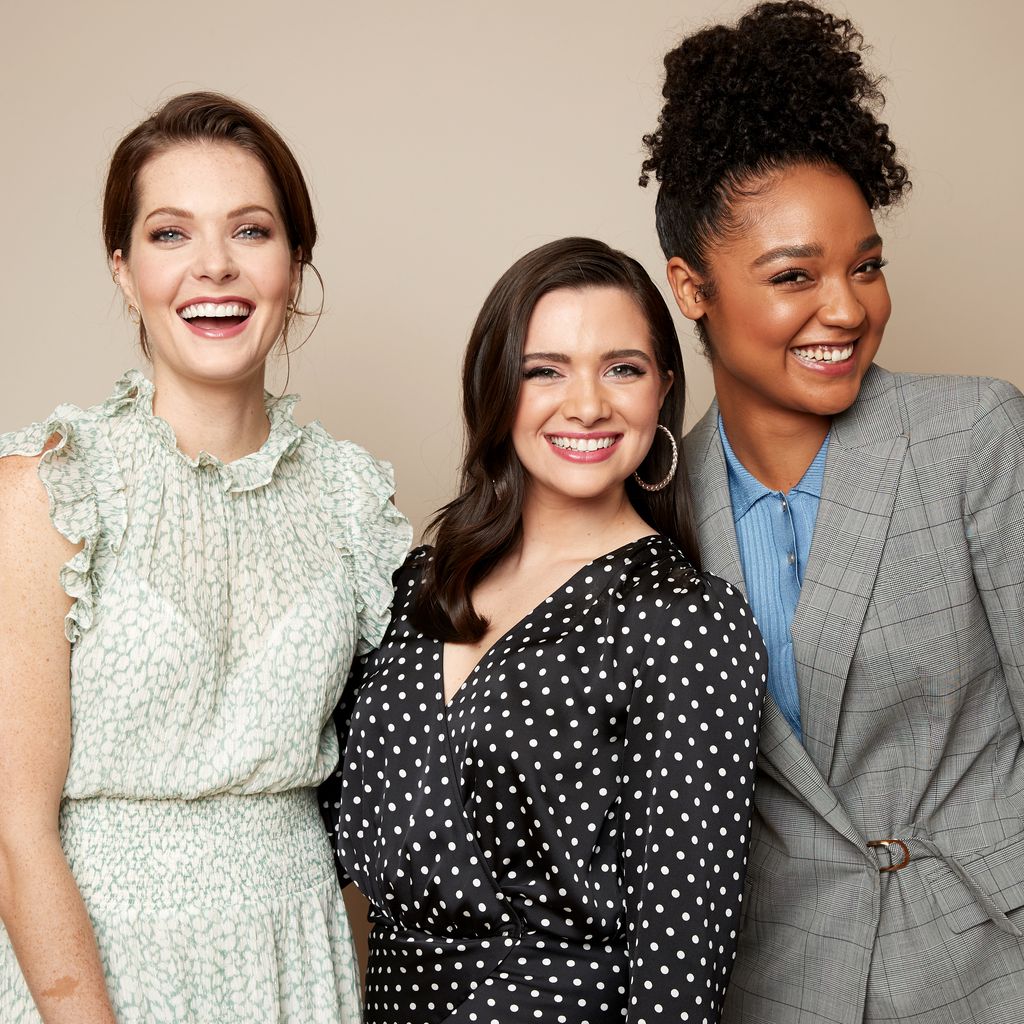 Meghann Fahy, Katie Stevens und Aisha Dee