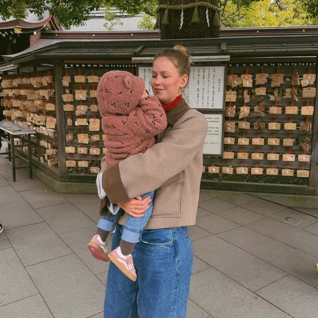 Melanie Kroll mit ihrer Tochter, Januar 2026