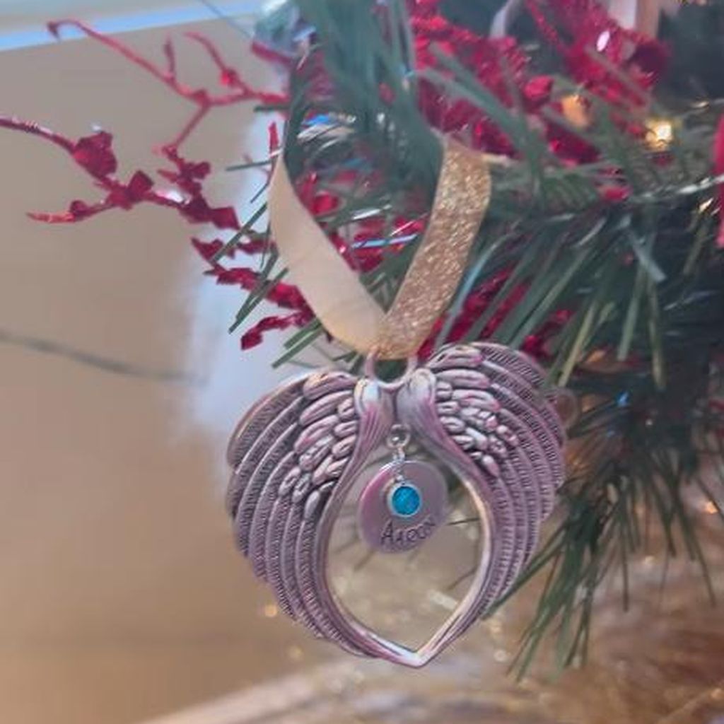 Melanie Martins Ornament zu ehren von Aaron Carter