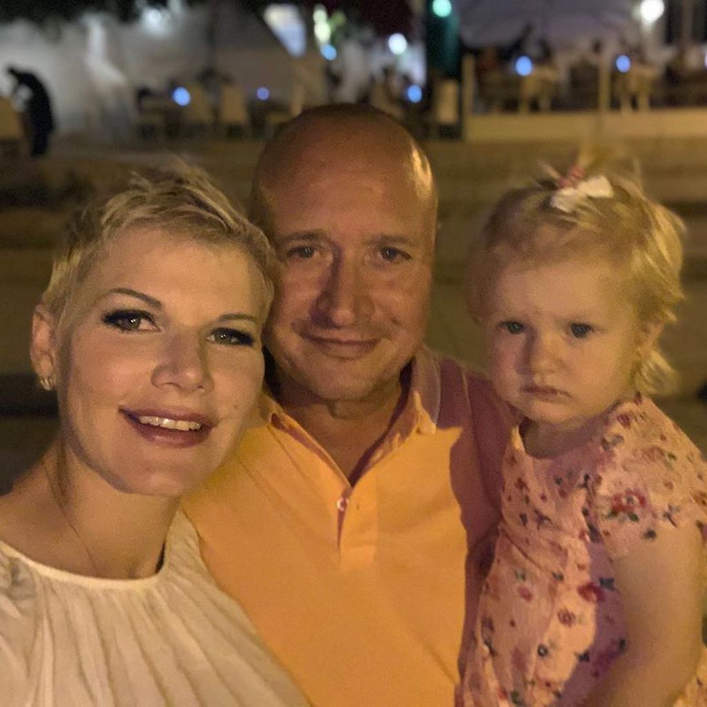 Ballermann-Sängerin Melanie Müller mit Mann Mike und Tochter Mia Rose