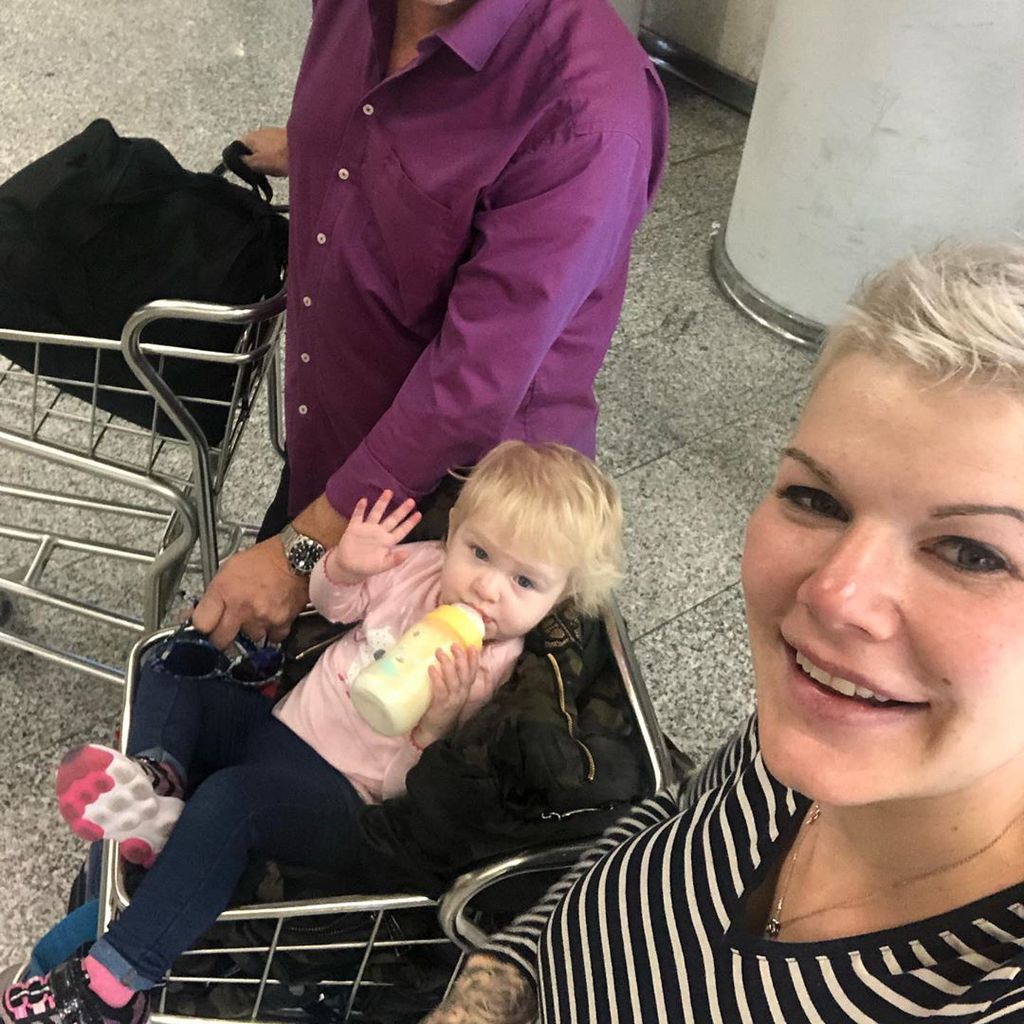 Melanie Müller mit Mann Mike und Tochter Mia Rose