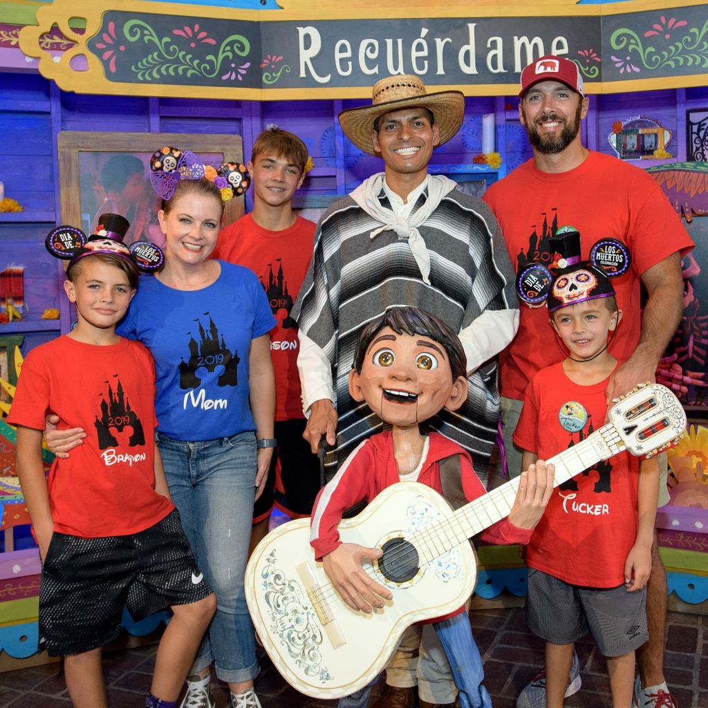 Melissa Joan Hart, Mark Wilkerson mit den Kindern Mason, Braydon und Tucker, 2019