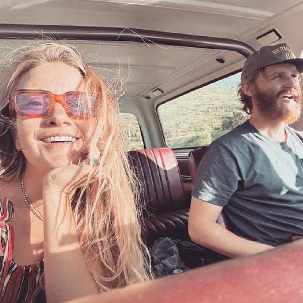 Meredith Hagner und Wyatt Russell im August 2023