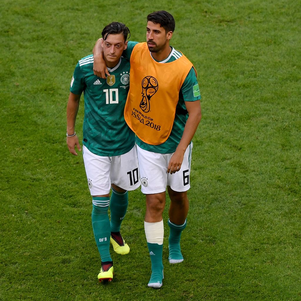 Mesut Özil und Sami Khedira nach dem WM-Aus 2018