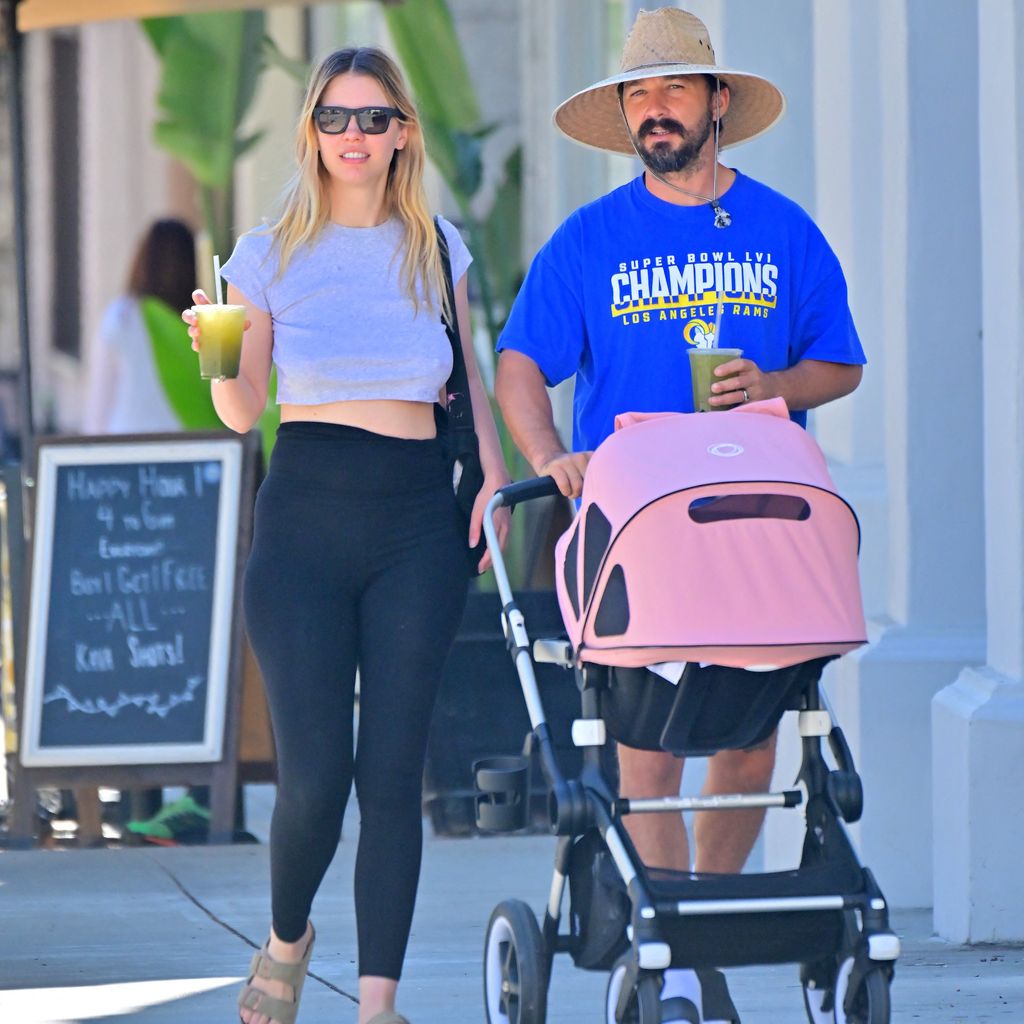 Mia Goth und Shia LaBeouf im August 2022
