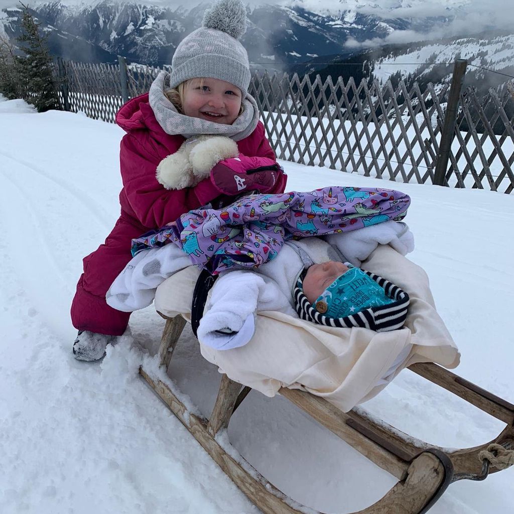 Mia Rose Müller und Bruder Matti