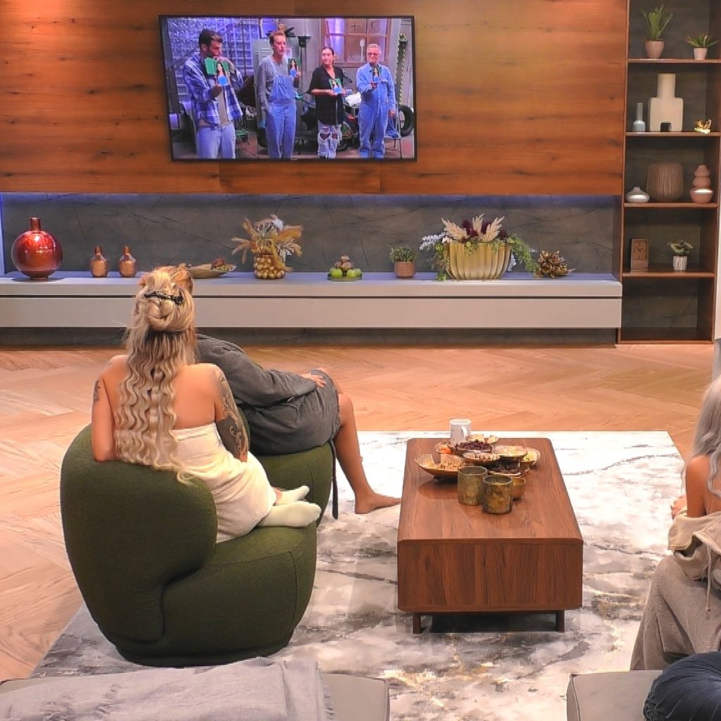 Micaela Schäfer, Doreen Steinert, Catrin Heyne und Jennifer Iglesias bei "Promi Big Brother"