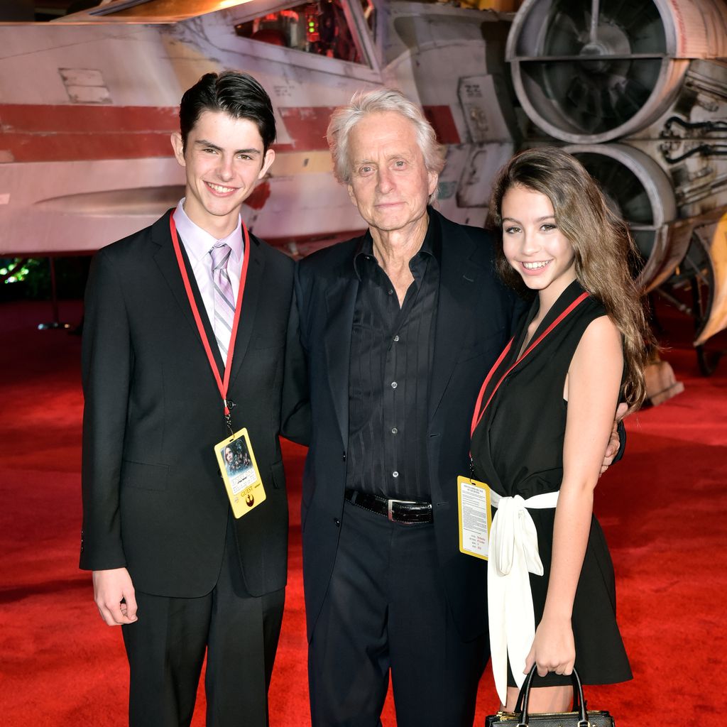 Michael Douglas mit seinen Kindern Dylan und Carys