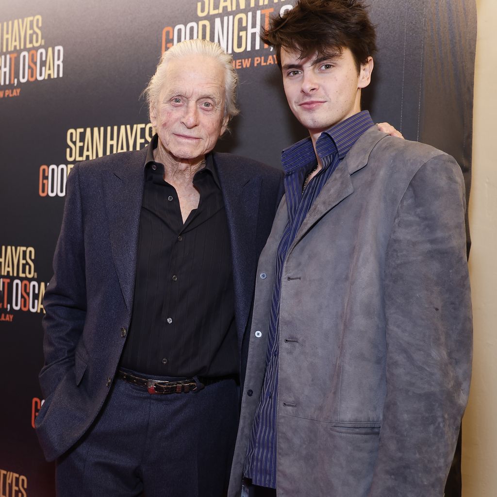 Michael Douglas und sein Sohn Dylan auf einer Musical-Premiere in New York