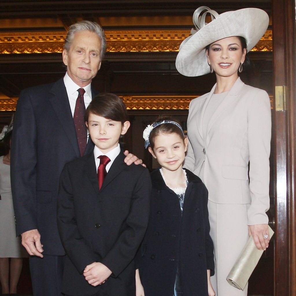 Michael Douglas und Catherine Zeta-Jones mit ihren Kindern Dylan und Carys, 2011
