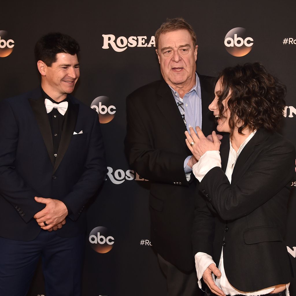 Michael Fishman, John Goodman und Sara Gilbert bei der "Roseanne"-Premiere