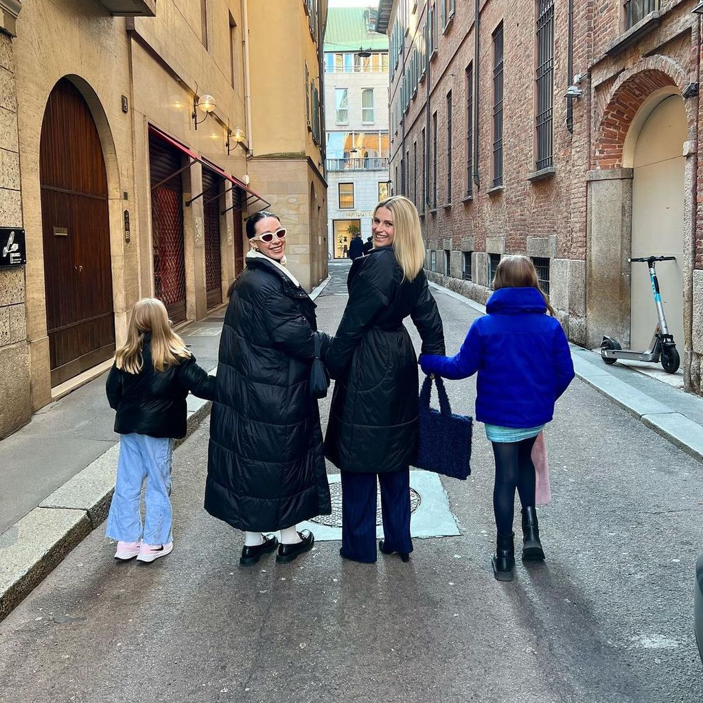 Michelle Hunziker mit ihren drei Töchtern