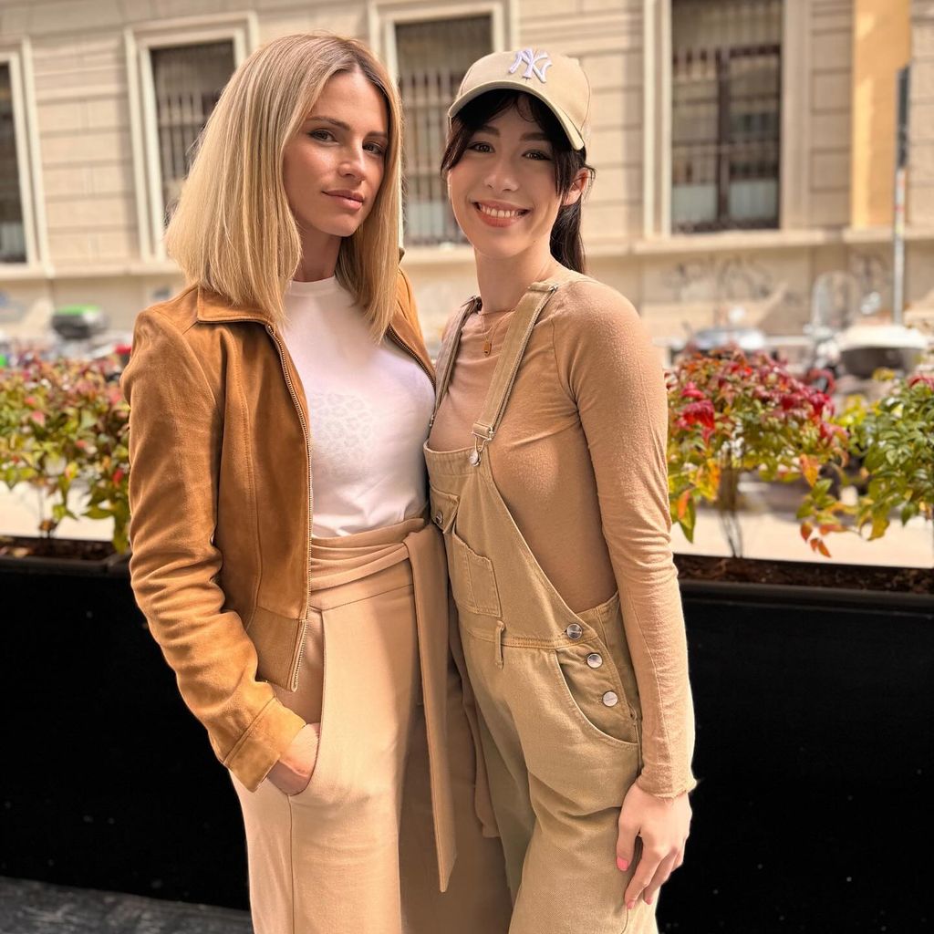 Michelle Hunziker und Aurora Ramazzotti im April 2024