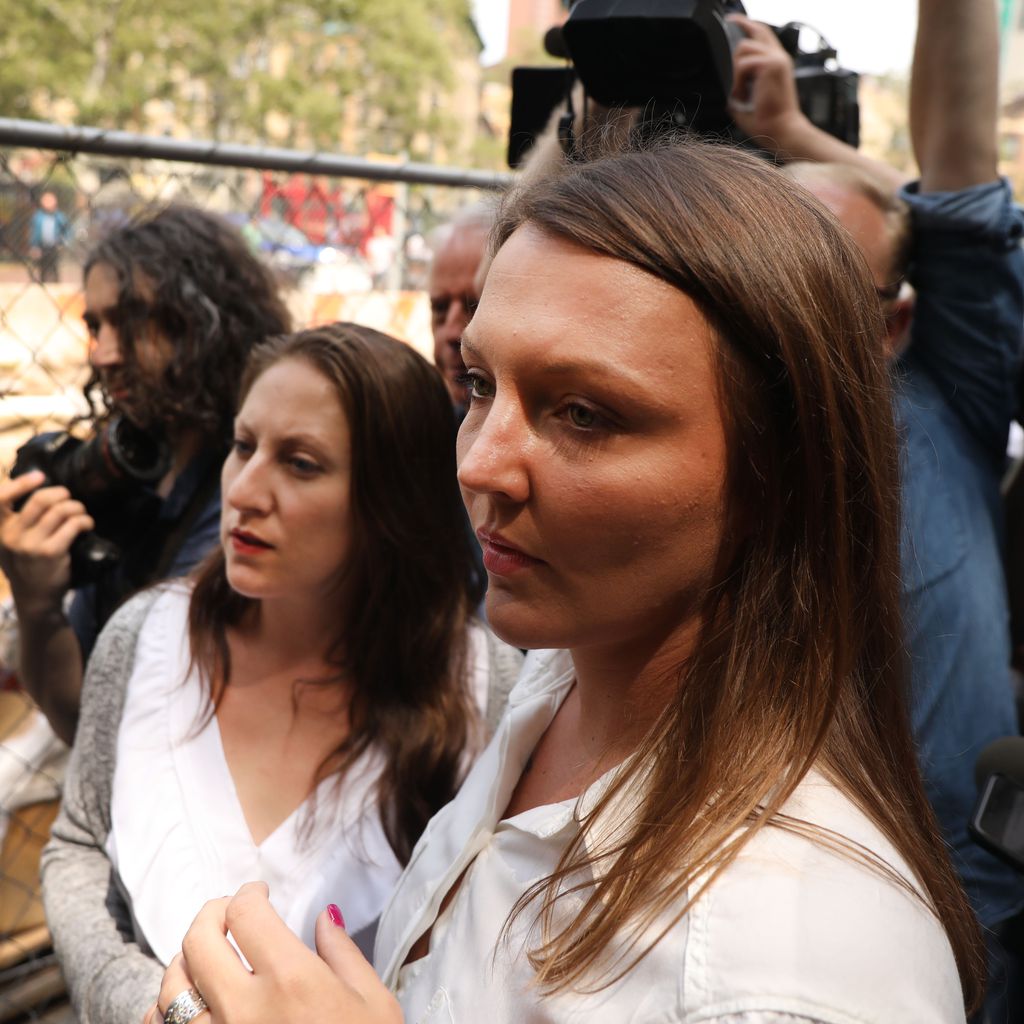Michelle Licata (l.) und Courtney Wild, mutmaßliche Opfer von Jeffrey Epstein