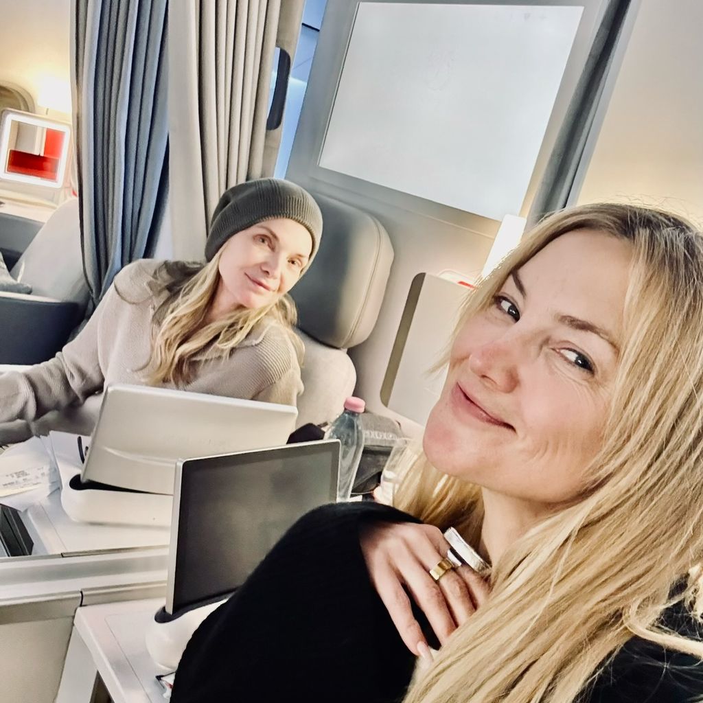 Michelle Pfeiffer und Kate Hudson im Privatjet, 2026