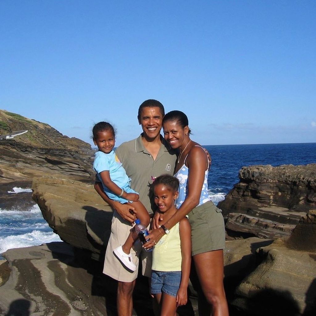 Michelle und Barack Obama mit ihren beiden Töchtern Malia und Sasha