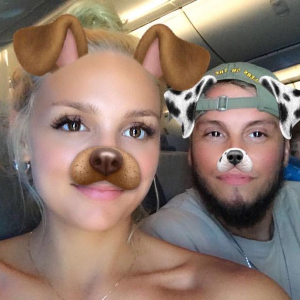 Michelle und Eugen auf dem Rückflug von "Temptation Island"