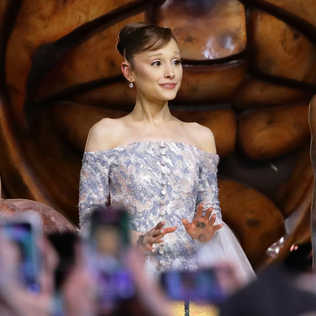 Michelle Yeoh, Ariana Grande und Cynthia Erivo bei der Premiere von "Wicked: For Good" in Singapur