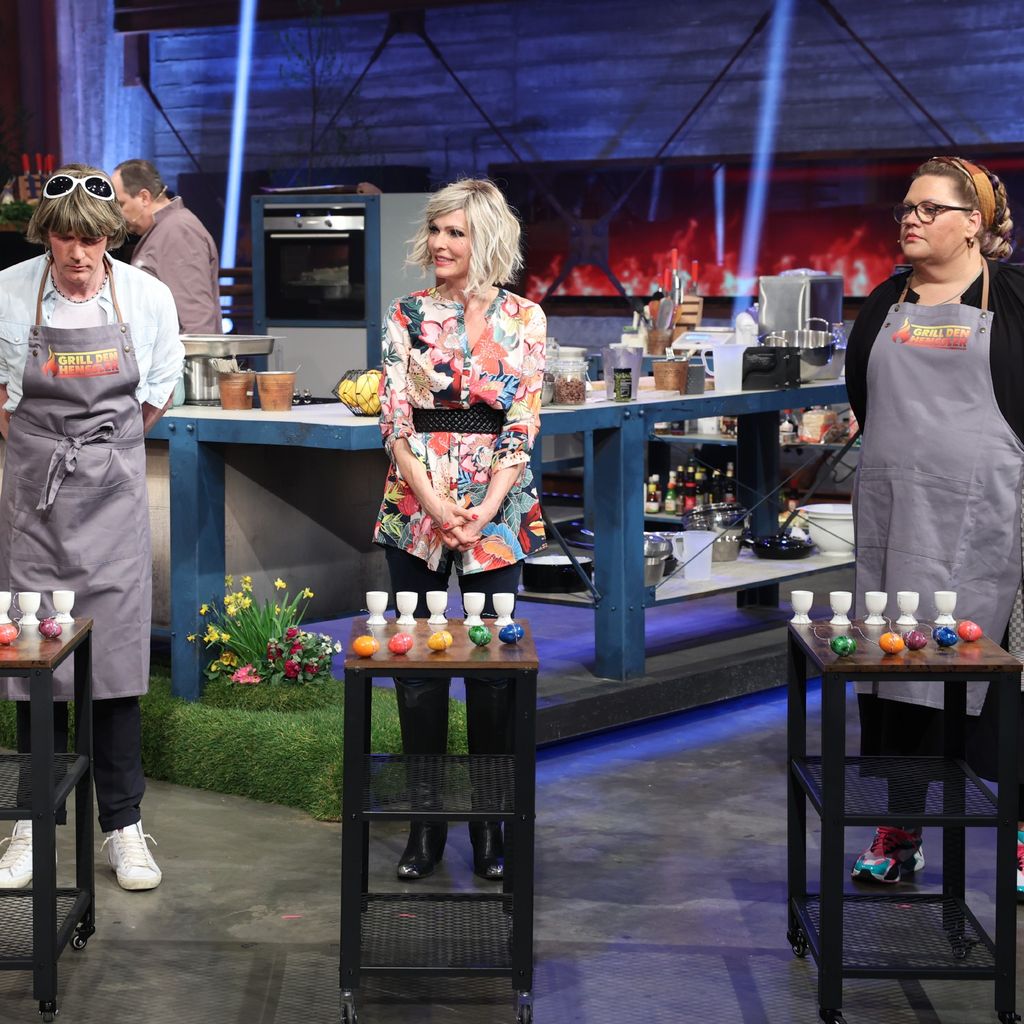 Mickie Krause, Sonya Kraus und Ilka Bessin bei "Grill den Henssler"