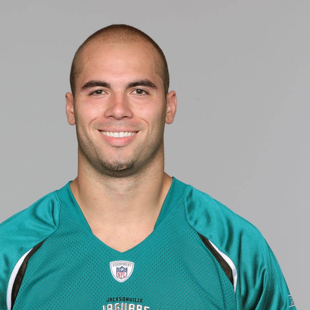 Mike Caussin, Football-Spieler