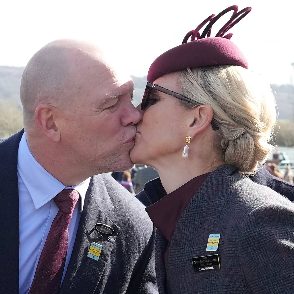 Mike Tindall und Zara Tindall beim Ladies Day des Cheltenham Festival