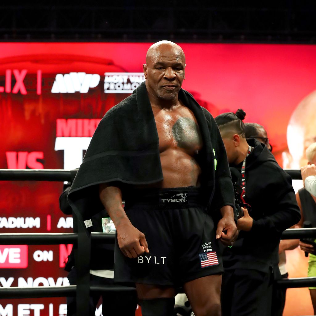 Mike Tyson, Boxprofi