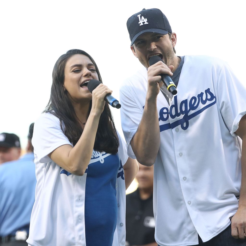 Mila Kunis und Ashton Kutcher beim Baseball in Los Angeles