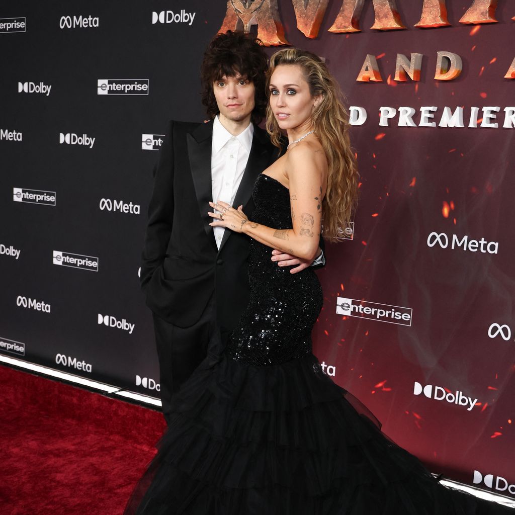 Miley Cyrus und Maxx Morando bei der Premiere "Avatar: Fire and Ash"