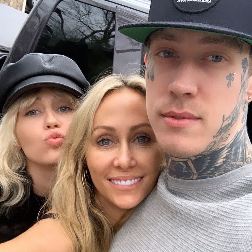 Miley, Tish und Trace Cyrus, 2021