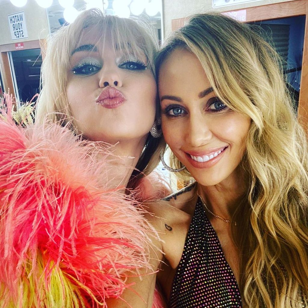 Miley Cyrus mit ihrer Mutter Tish