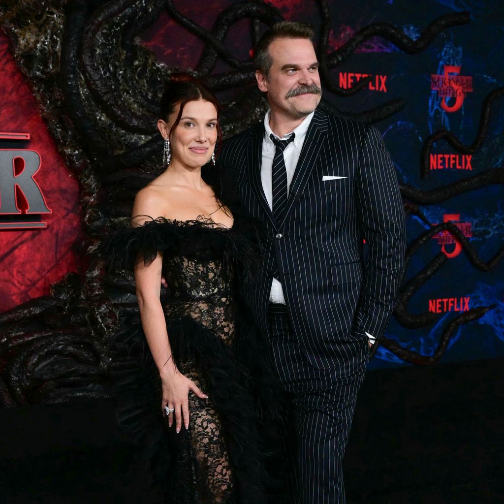 Millie Bobby Brown und David Harbour bei der Weltpremiere von "Stranger Things" Staffel 5