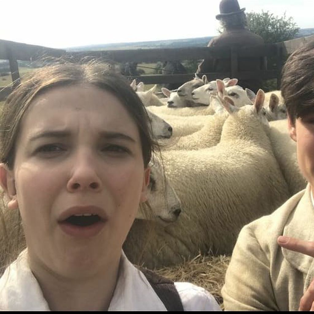Millie Bobby Brown und Louis Partridge im September 2020