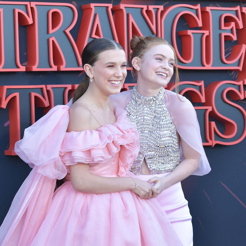 Millie Bobby Brown und Sadie Sink bei der "Stranger Things 3"-Premiere, 2019