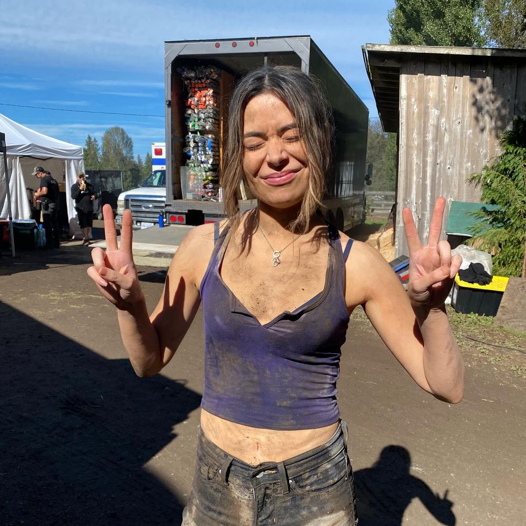 Miranda Cosgrove am Set von "The Wrong Paris"