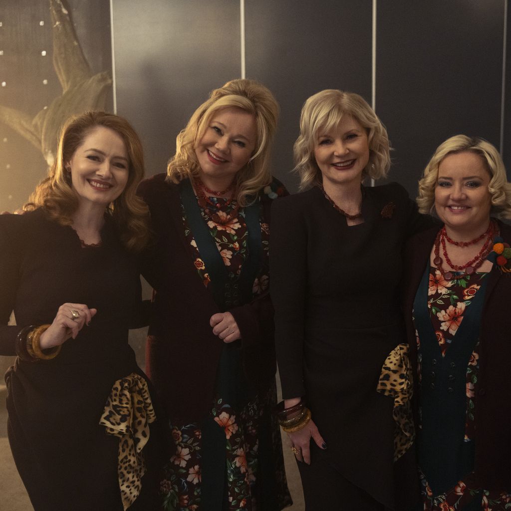 Miranda Otto, Caroline Rhea, Beth Broderick und Lucy Davis