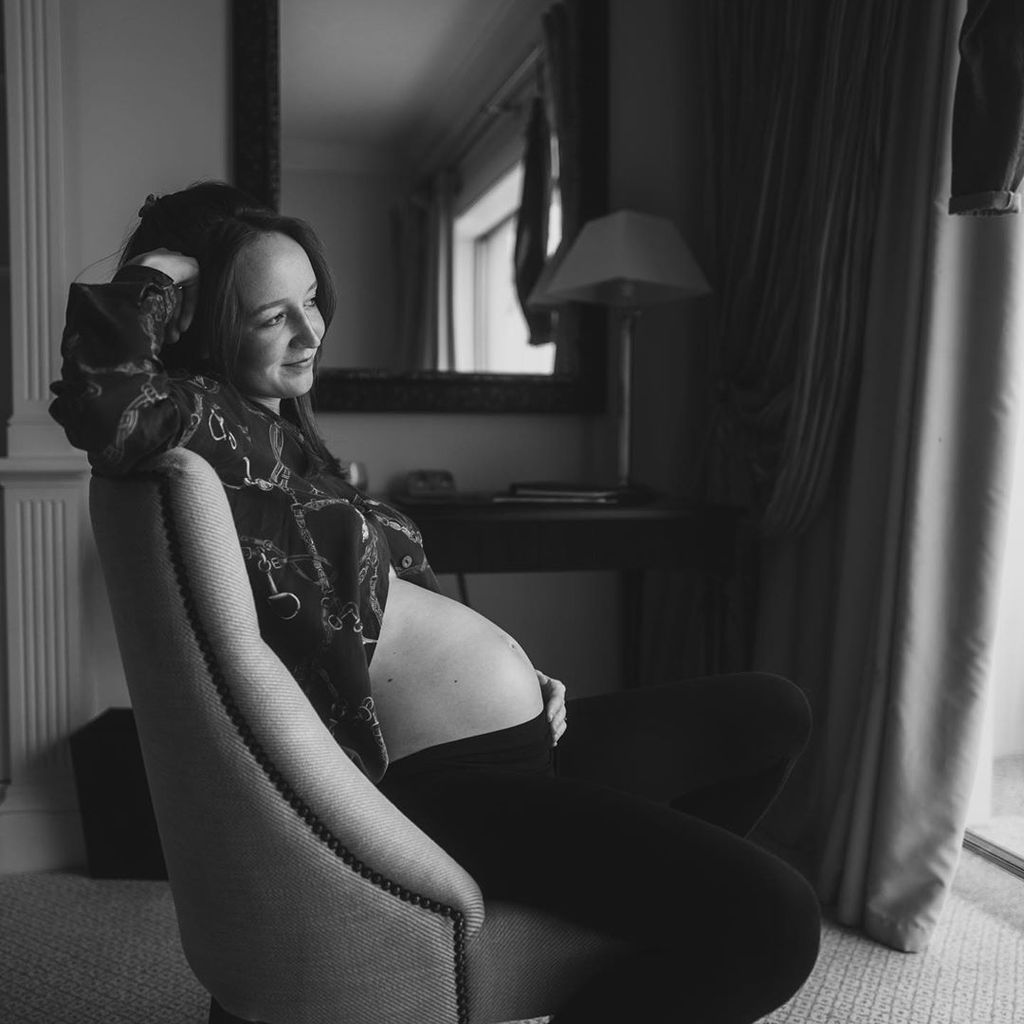 Mirellativegal mit Babybauch