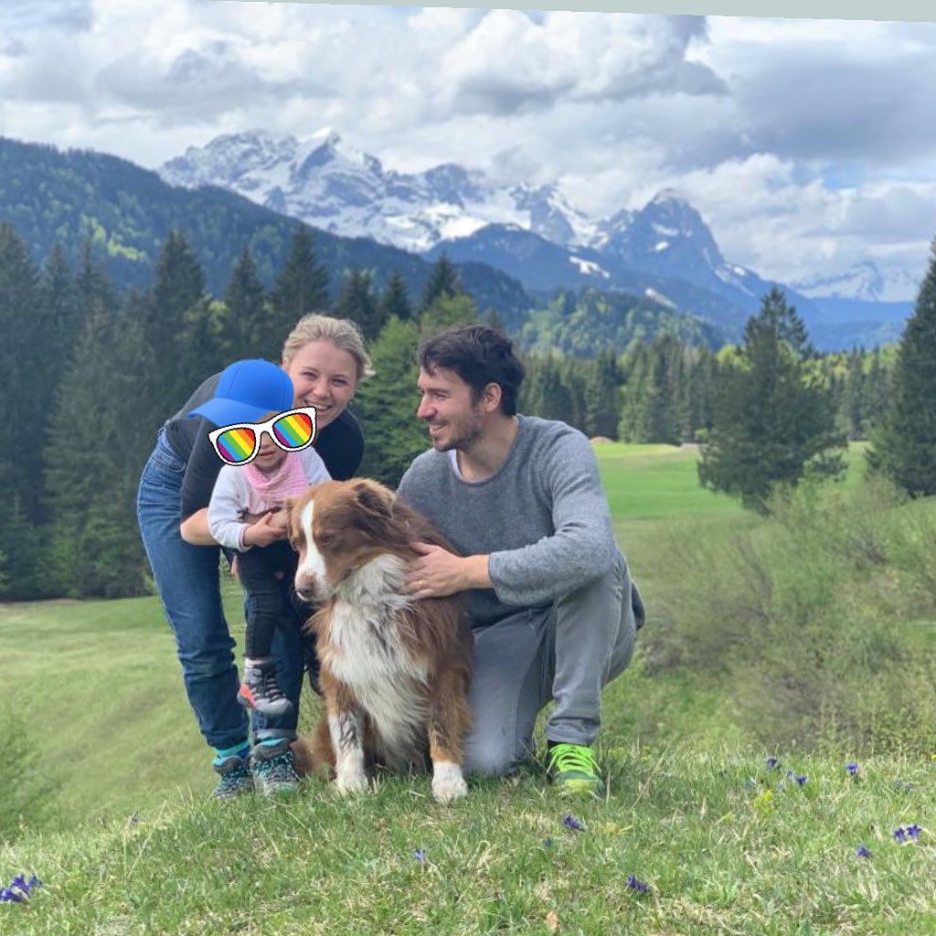 Miriam und Felix Neureuther mit ihrer Tochter