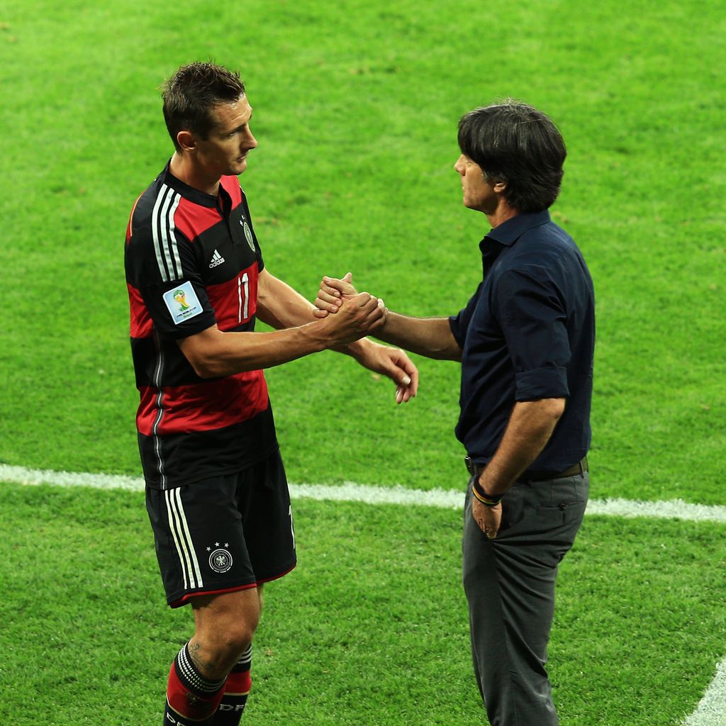 Miroslav Klose und Joachim Löw beim WM-Spiel Deutschland gegen Brasilien